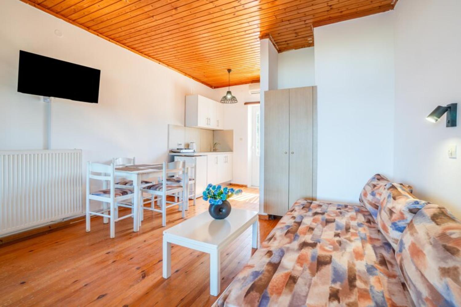 Tiara Holidays - Saint Peter Bay - Sidesea Apartment upper floor kuhinja